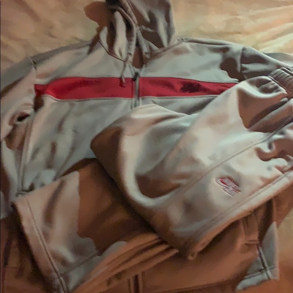 Suit size are X- Large..Nike Air 200$ - Picture 3 of 6